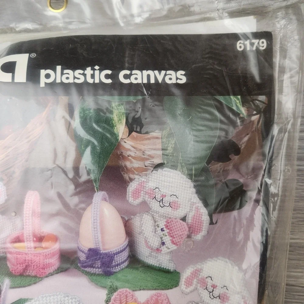 Vintage Bucilla 6179 Bunny Egg Cups Plastic Canvas Kit Year 1996 Easter Set of 5